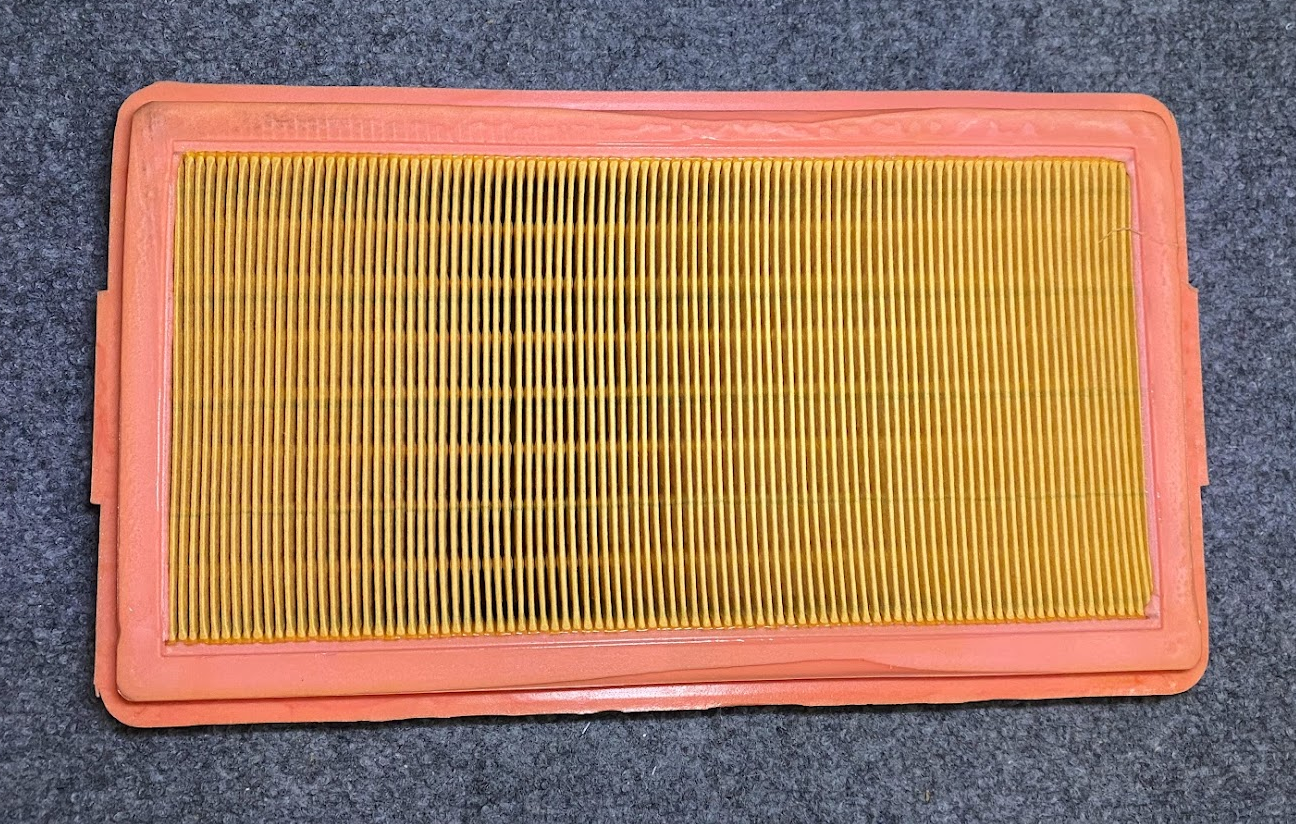 MANN FILTER Air Filter - C 3394 / 13-72-1-271-254 - Fits BMW M3, 525i & More