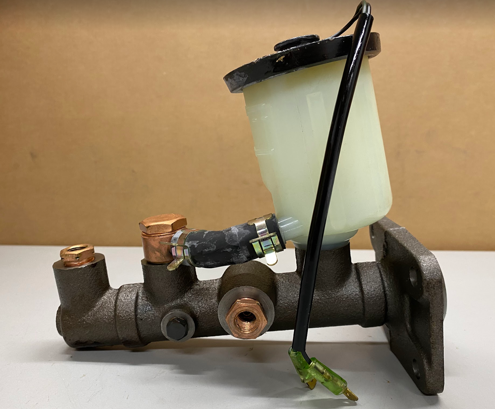 ITM Brake Master Cylinder - 25-01551 / P9146 / 1B1955 - For TY Pickup & 4Runner