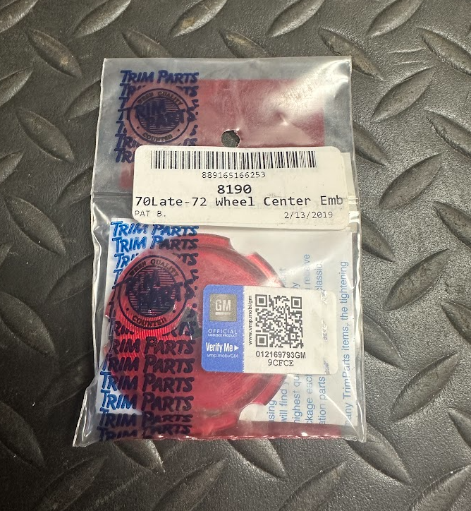 Trim Parts Wheel Spinner Emblem - 8190 - For Pontiac GDO 1970-1972