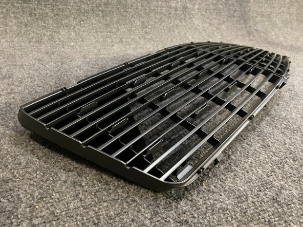 Mercedes Benz Grille Assembly - A 140 880 04 85 - Fits MBZ S500, S600 & More