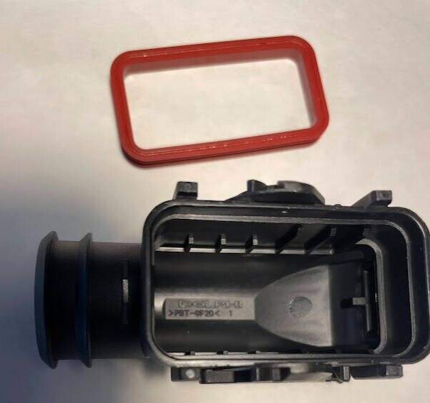 Mercedes-Benz Rear LH Plug Housing - 005-540-16-81 For MBZ GLE400, GLS450 & More
