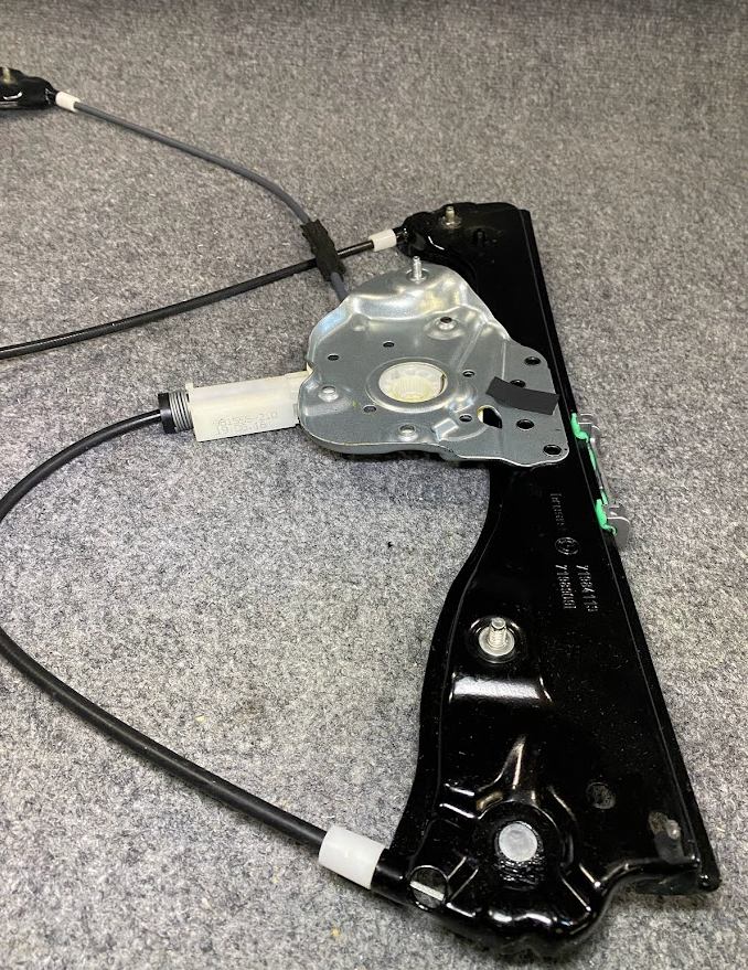 BMW Front Left Window Regulator - 51-33-7-198-909 - BMW Z4 2003-2008