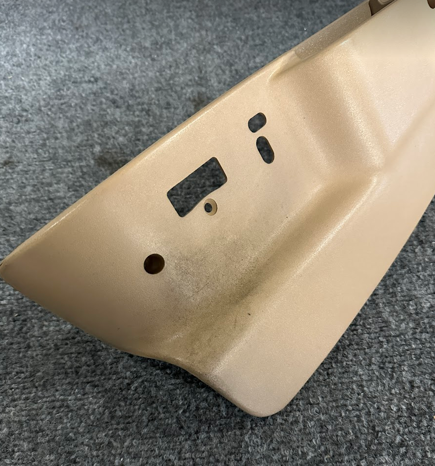 BMW Outer Left Covering - 52-10-1-950-411 - Fits BMW 5 & 7 Series 1987-1995