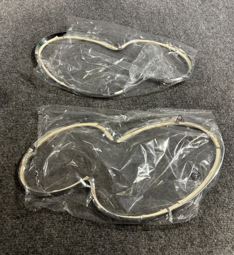 Sachtz Chrome Headlight Frames (2 pcs) - 209 1040 - Fits Mercedes-Benz CLK W209