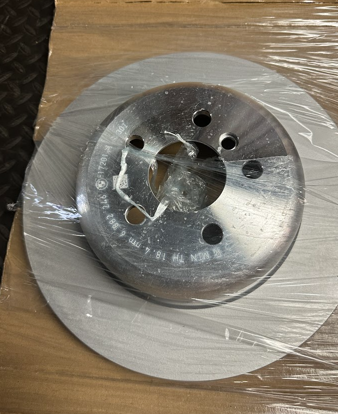 BMW RH Rear Disc Brake Rotor - 34-21-6-882-246 -For BMW 430i, 530e, 530i & More