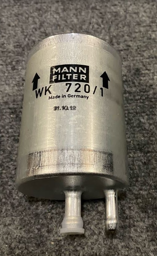 Mann-Filter Fuel Filter - WK 720/1 / 002 477 61 01 - Fits MBZ S600 & More