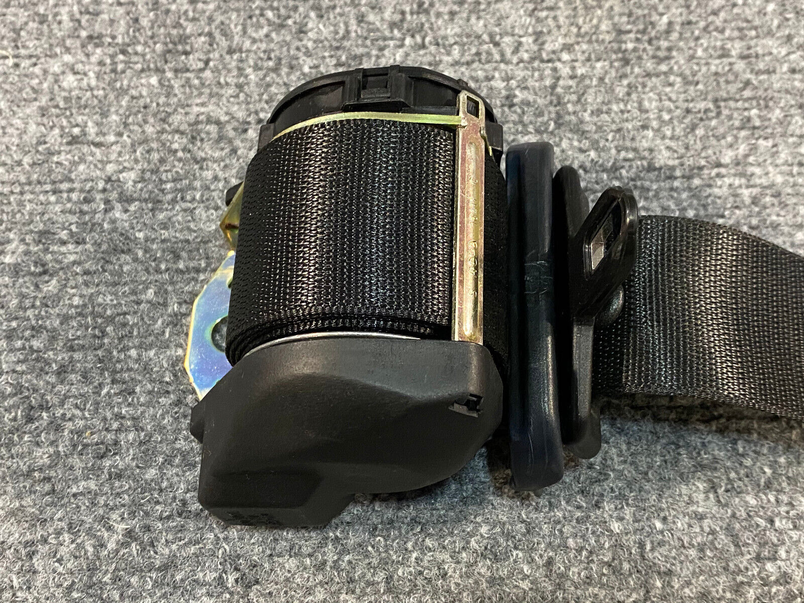 Mercedes-Benz Lap and Shoulder Belt - A2028601285 -Fits MB C220 & C280