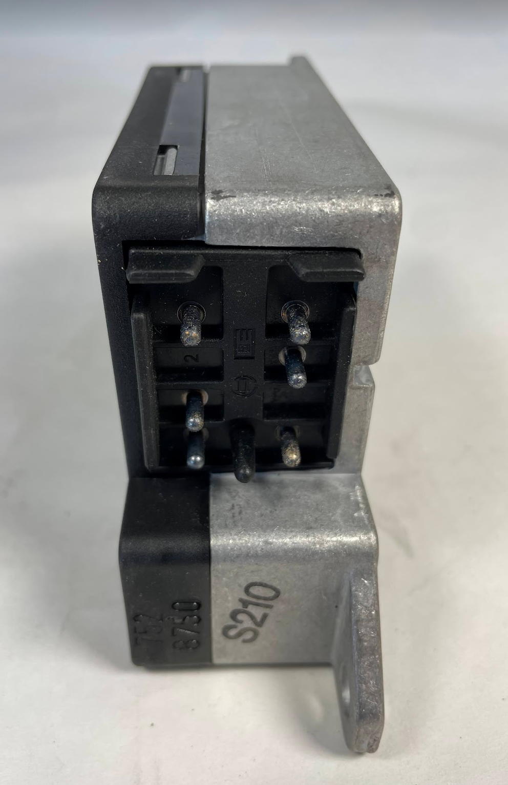 Mercedes-Benz Crash Sensor Control Unit - 003-820-06-10 - For MBZ 380SE & More