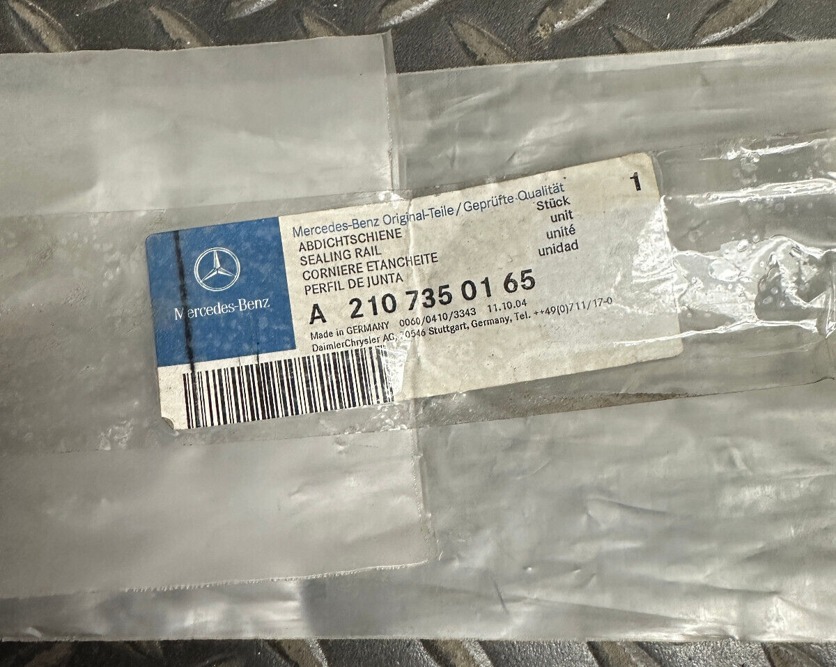 Mercedes-Benz Sealing Rail - A2107350165 - For MBZ E320 / E300 / E420 & Others