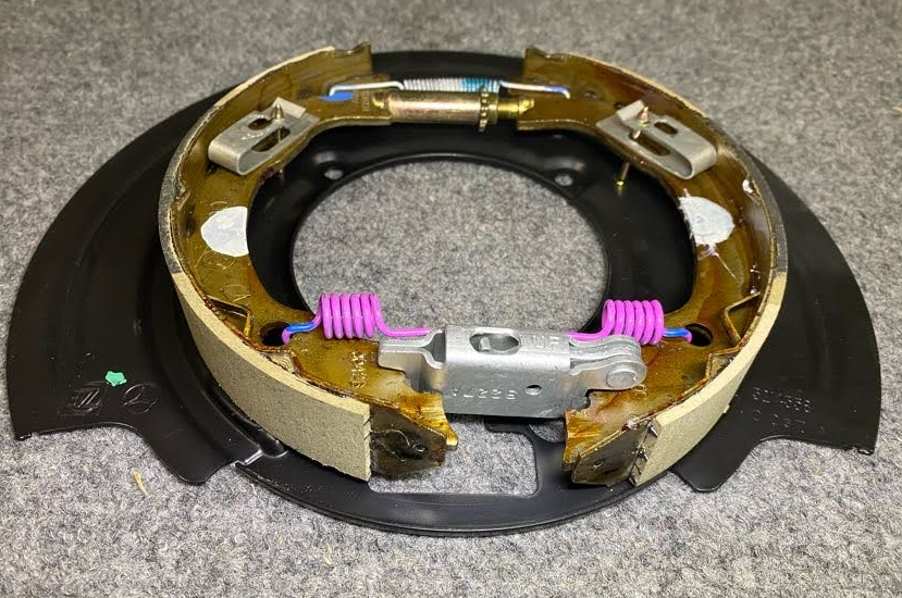 Mercedes-Benz Ts Parking Brake - 163-420-04-84 -Mercedes-Benz ML 350 / 320 / 430