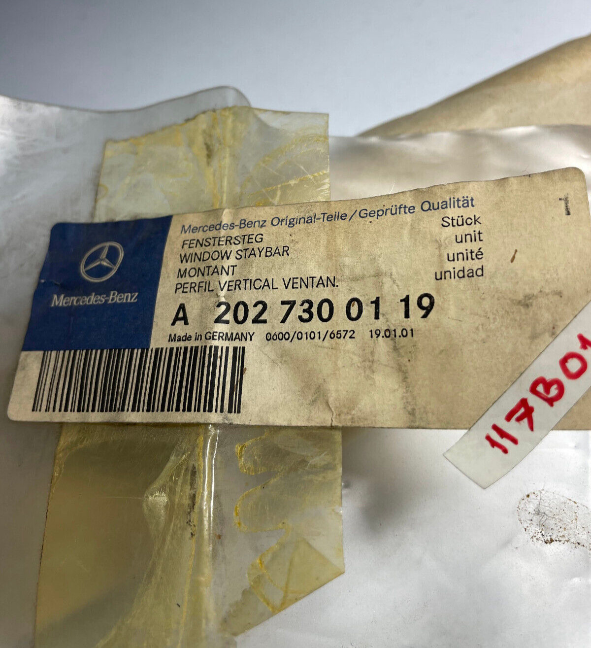 MBZ LH Door Window Division Bar - 202-730-01-19 - For MBZ C280, C220 & C230