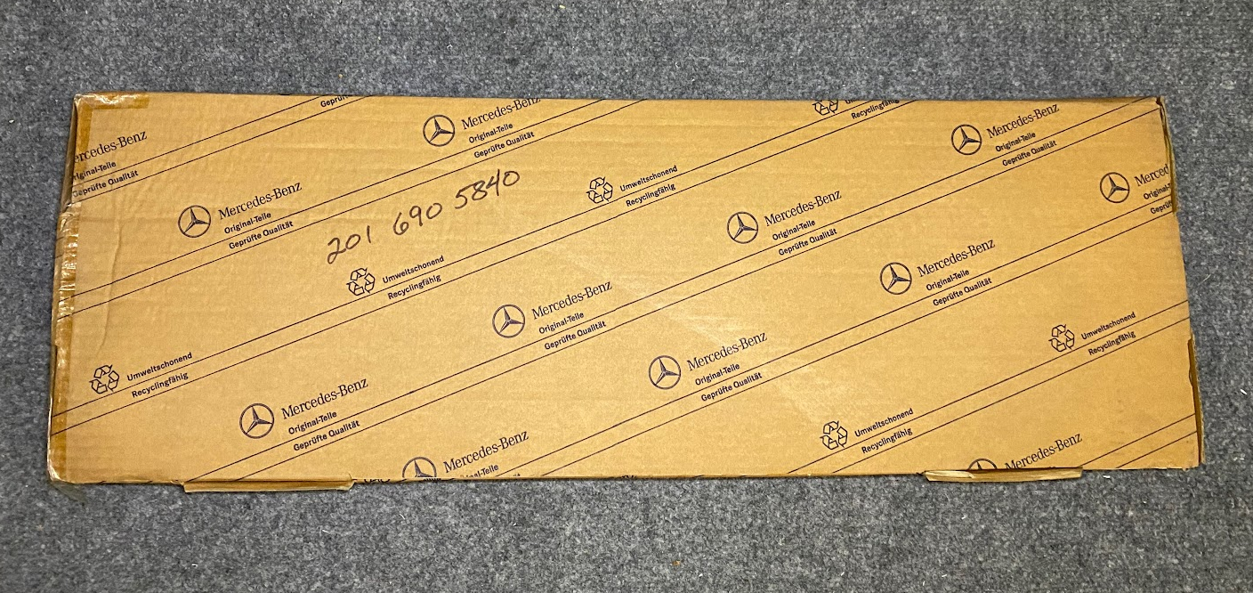 Mercedes-Benz Rear RH Door Moulding Trim - 201-690-58-40 - MBZ W201 190E / 190D
