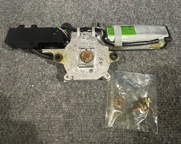 Mercedes-Benz Sliding Roof Electric Motor - 202-820-75-42 - Fits MBZ C Class