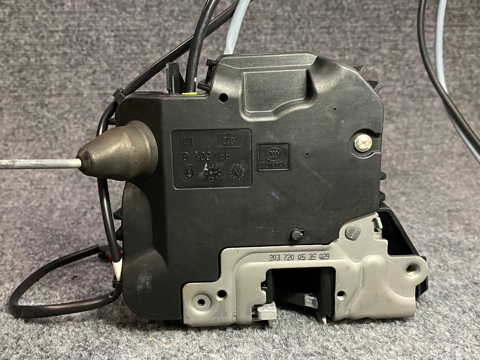 Mercedes-Benz Front LH Door Latch Assy - A 203-720-05-35 -Fits MBZ C230 & Others