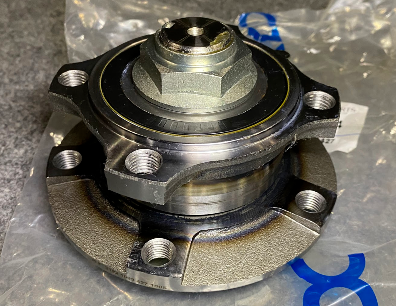 KLX Front Wheel Hub Assembly - KLX-A-5004 / 31-22-1-093-427 - Fits BMW 5 Series