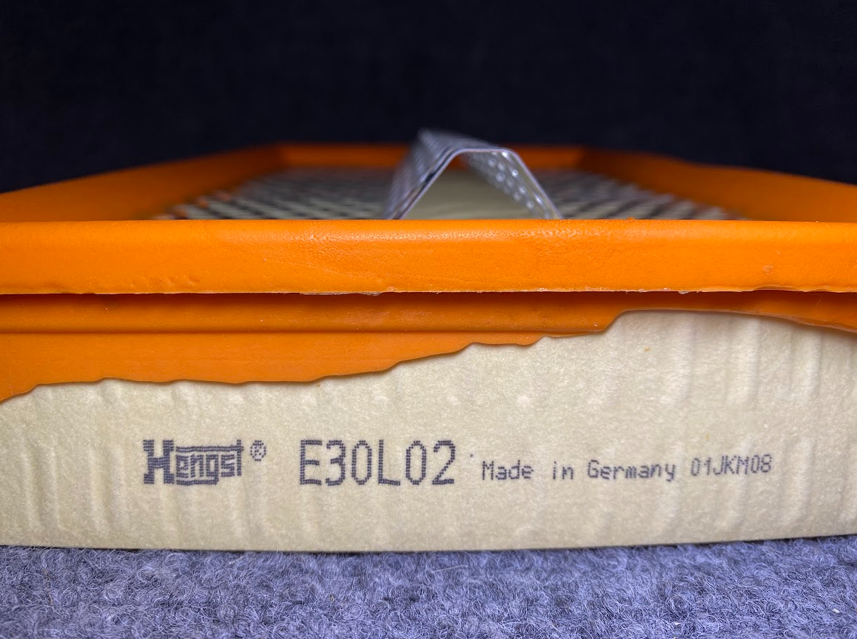 Hengst Air Filter - E30L02 / 601-094-04-04 - Fits MBZ 190D 1984-1985
