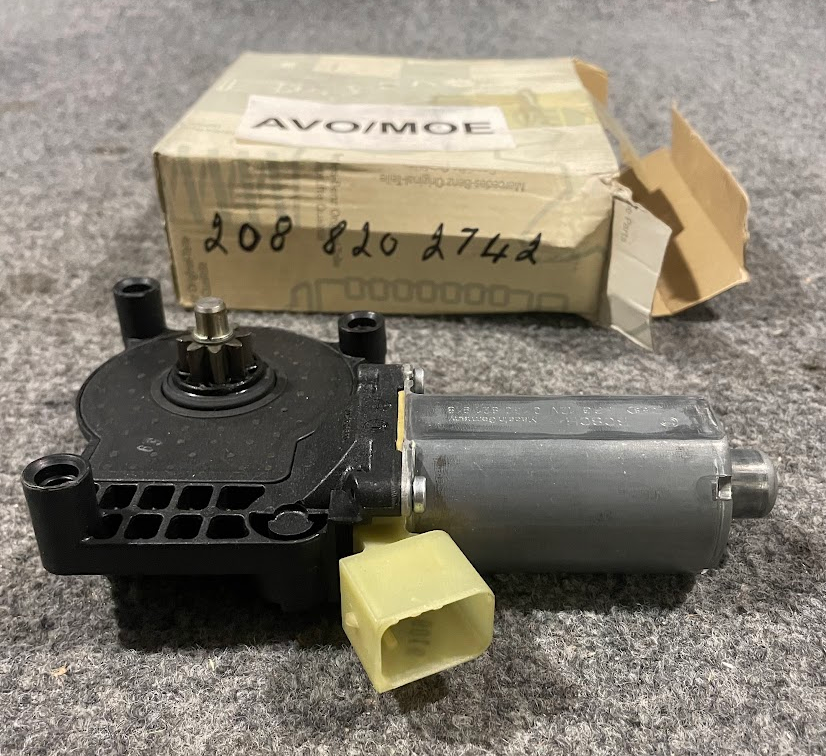 Mercedes-Benz Front LH Power Window Motor - 2088202742 - For MBZ CLK320 & More