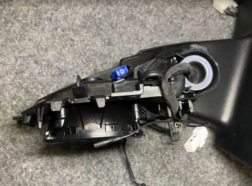 Mercedes-Benz Side Mirror Assembly LH - A 204 810 29 76 - MBZ C300, C250 & More