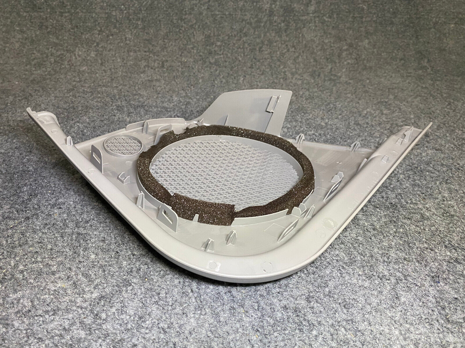 Mercedes-Benz Speaker Cover - A211-737-05-88 - Fits MBZ E500 / E320 & Others