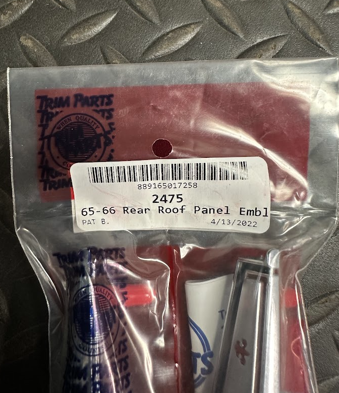 Trim Parts Rear Roof Panel Emblem W/Fasteners - 2475 -For Chevy Caprice & Impala