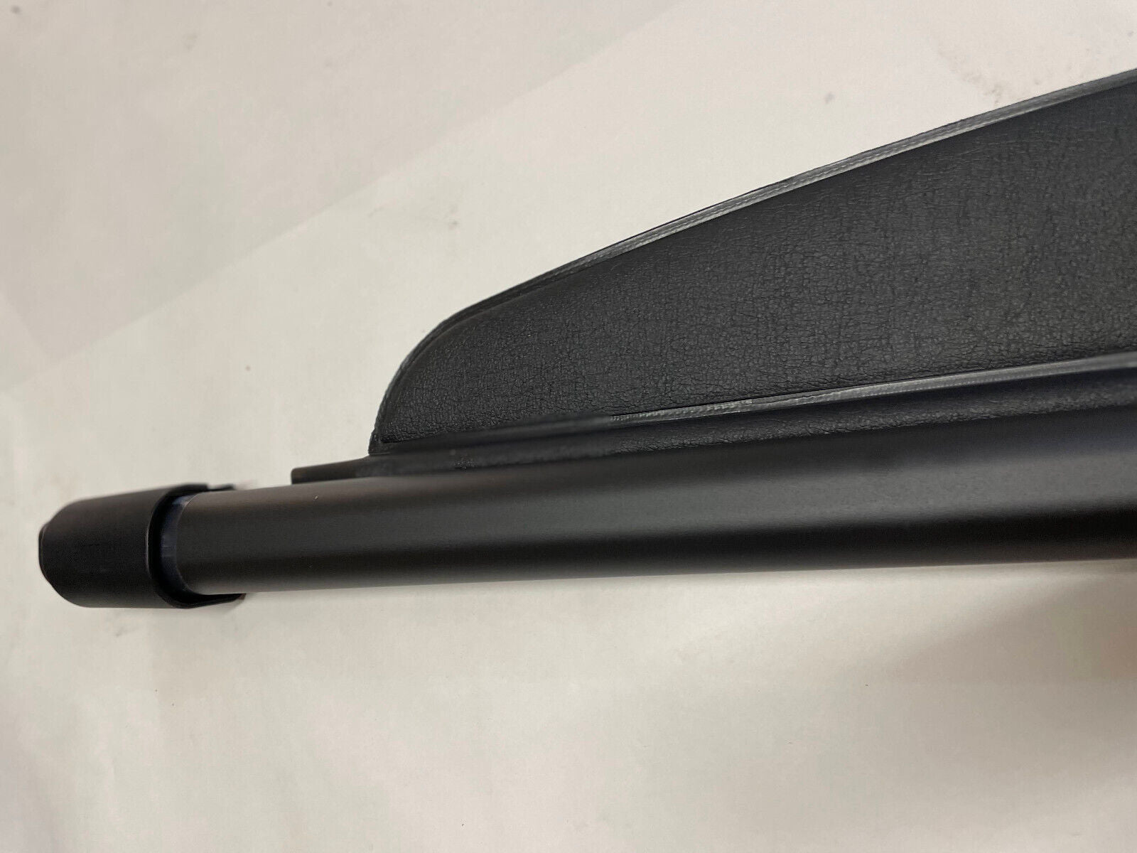General Motors Cargo Area Security Shade - 84449319 - For Chevrolet Traverse