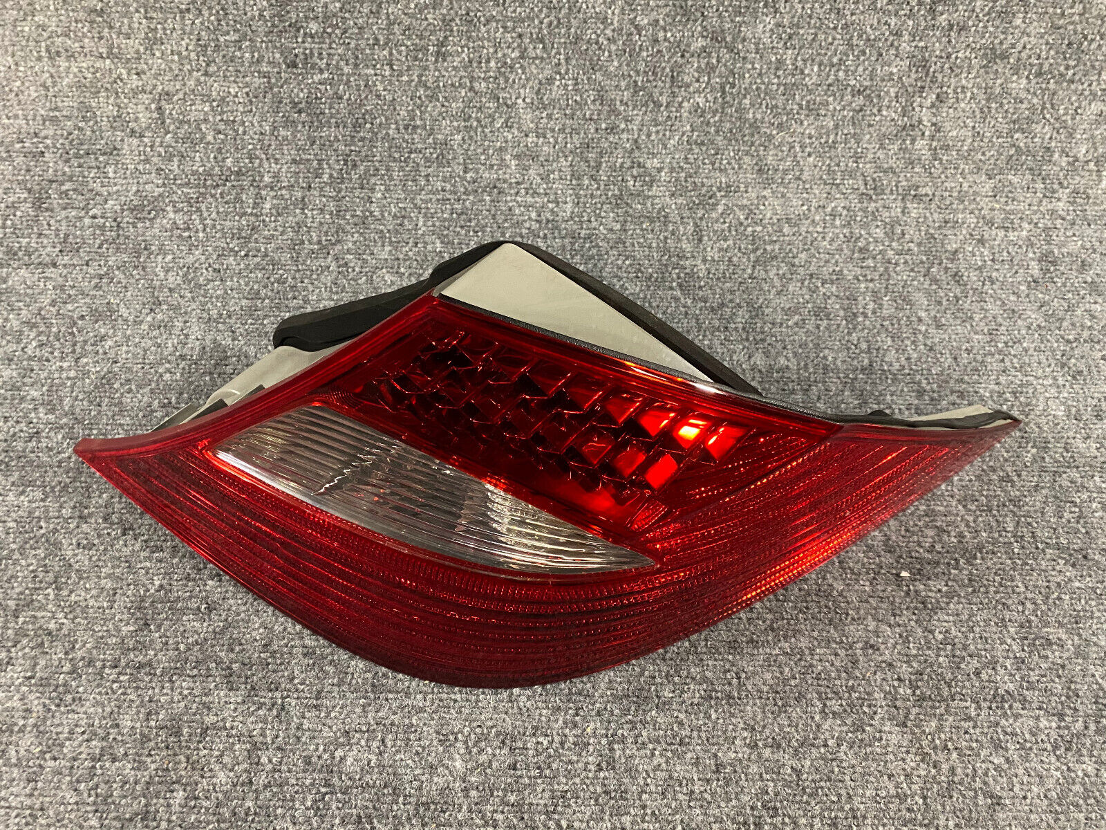 Schefenacker Right Tail Lamp - A2198200264 / 427-002 - Fits MB CLS 500 & Others