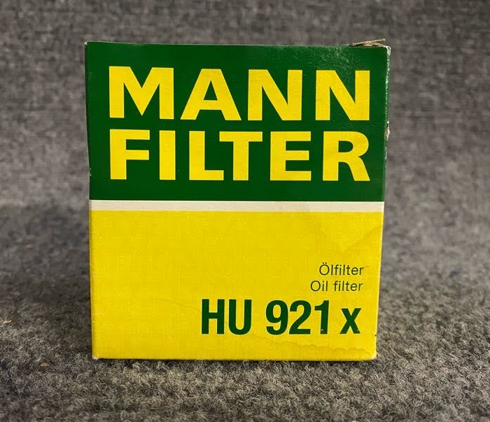Mann-Filter Engine Oil Filter - HU 921 X - Fits BMW 318is, 318ti & 318i 91-95