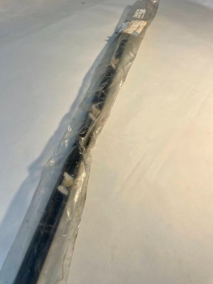 BMW Front Door RH Molding - 51-13-1-977-274 - For BMW 323i, 323is, 328i & More