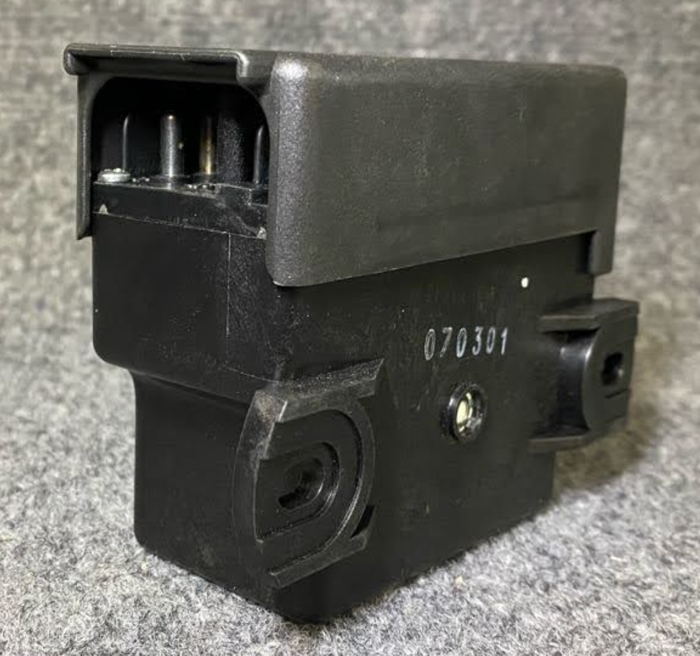 Mercedes-Benz Diesel Glow Plug Controller - 013-545-24-32 - MBZ 300D 1990-1993