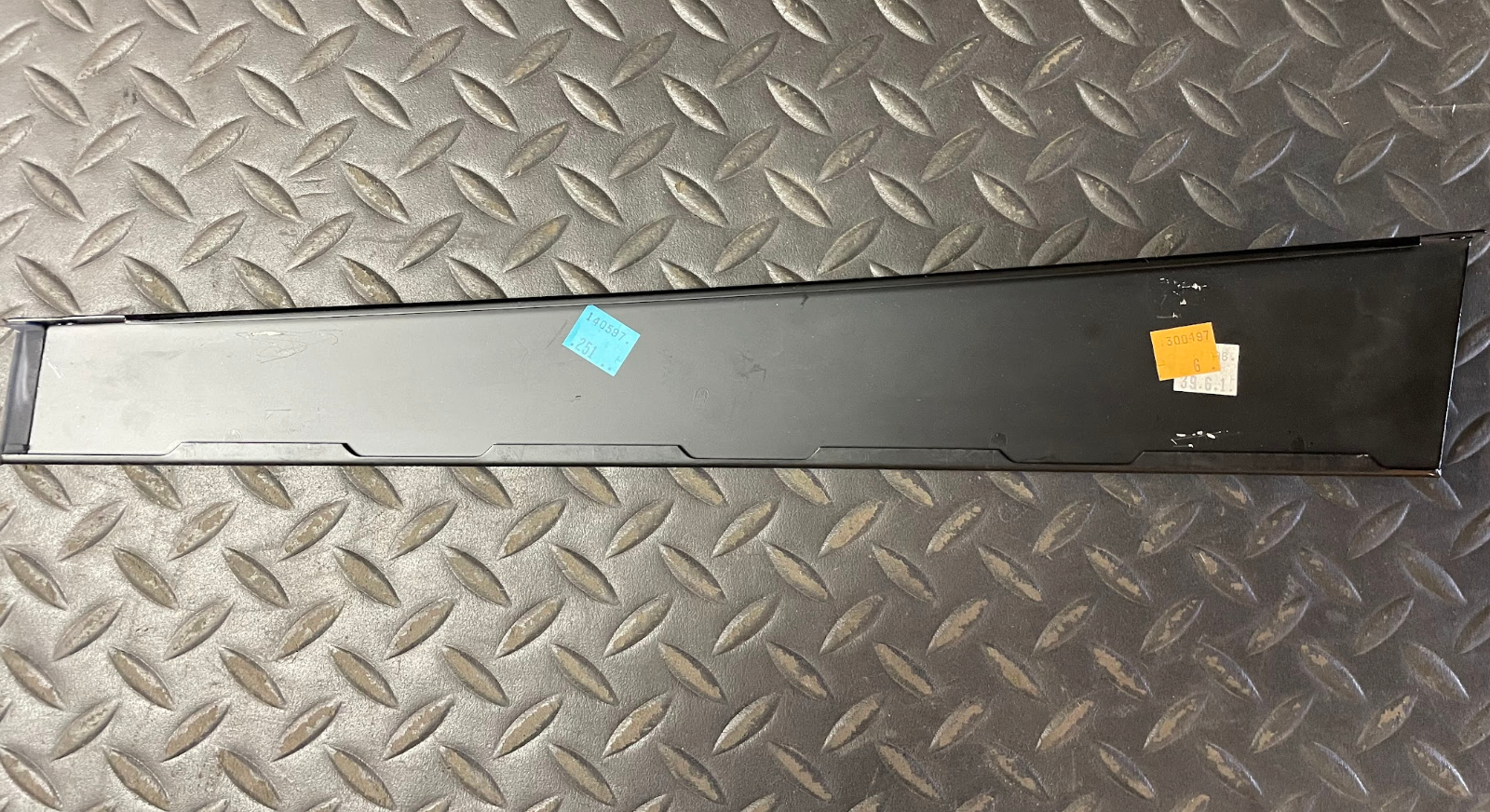 Mercedes-Benz LH Rear Door Sport Ornamental Molding - 2026903987 - For MBZ W202