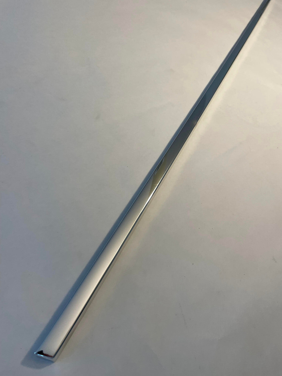 BMW Rear RH Door Belt Molding - 51-22-8-150-104 - For BMW 740i 1997 - 2001