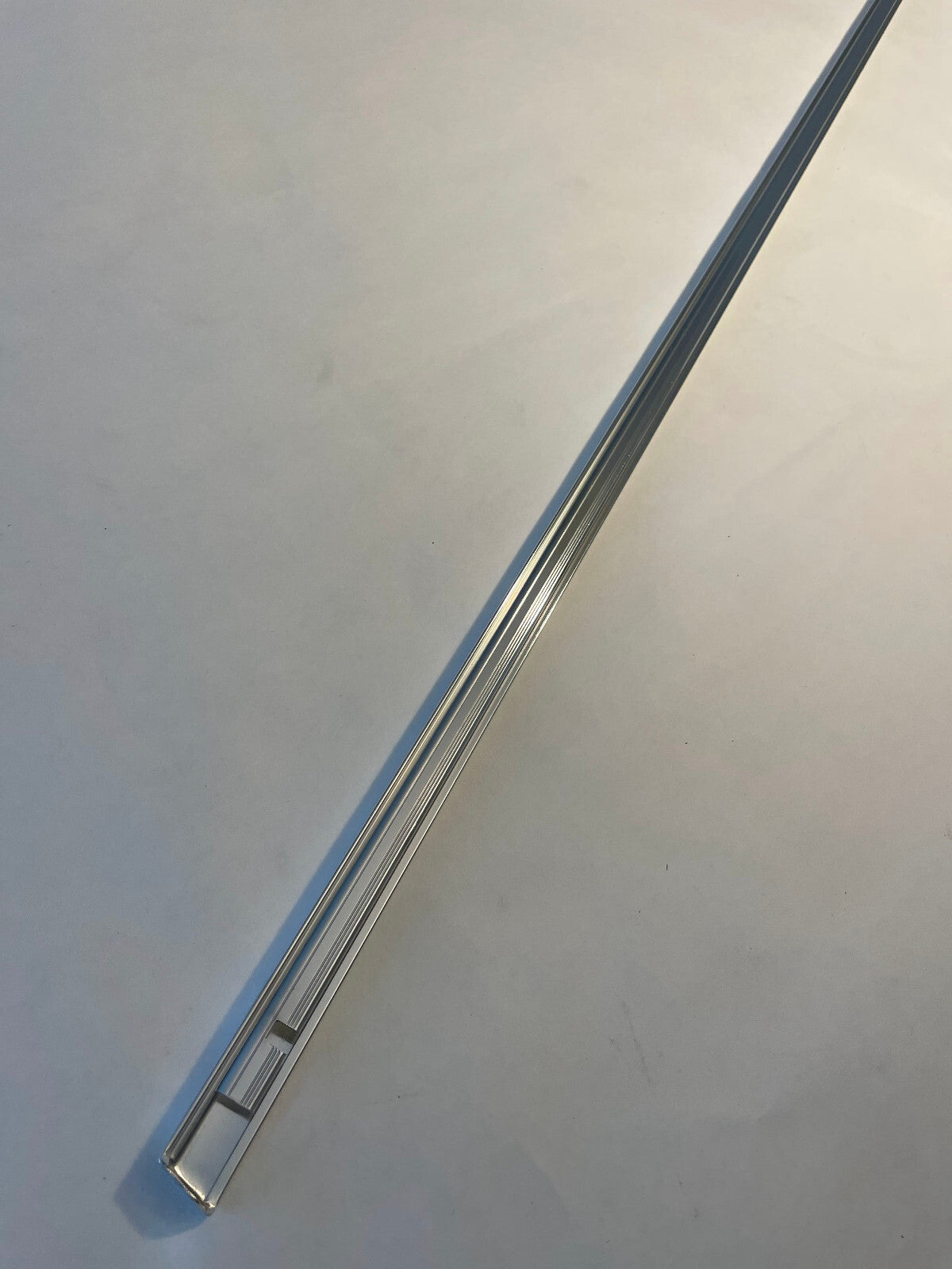 BMW Rear RH Door Belt Molding - 51-22-8-150-104 - For BMW 740i 1997 - 2001