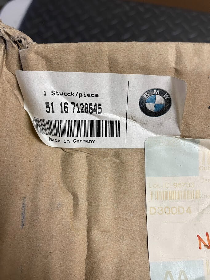 BMW Front LH Mirror Assy - 51-16-7-128-645 - For BMW 525i, 530i & 545i (2004-05)