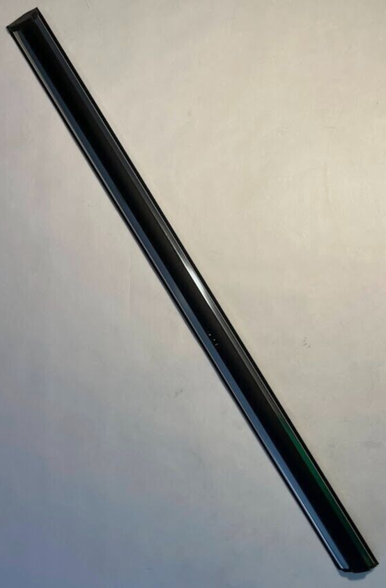 Rear LH Door Molding - 51-13-1-808-981 - For BMW 528i & 530i (1975-1981)