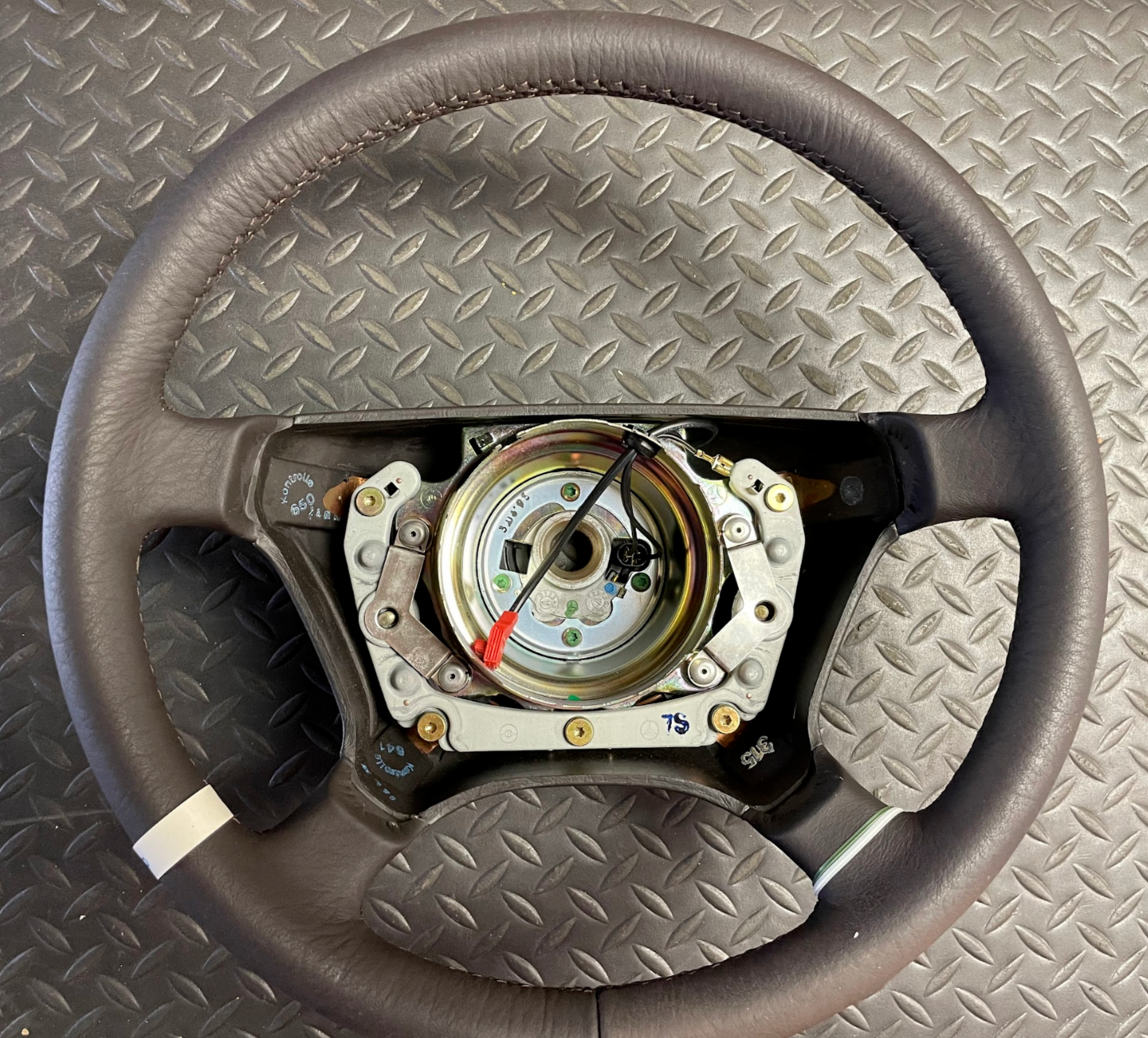 Mercedes-Benz Steering Wheel - 140-460-23-03-8317 - For MBZ 300CE, 300E & More