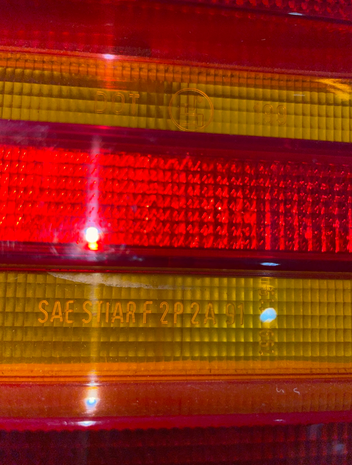 ULO Rear LH Tail Light - 140-820-05-66 / 5698-05 - For Mercedes-Benz S420 & More