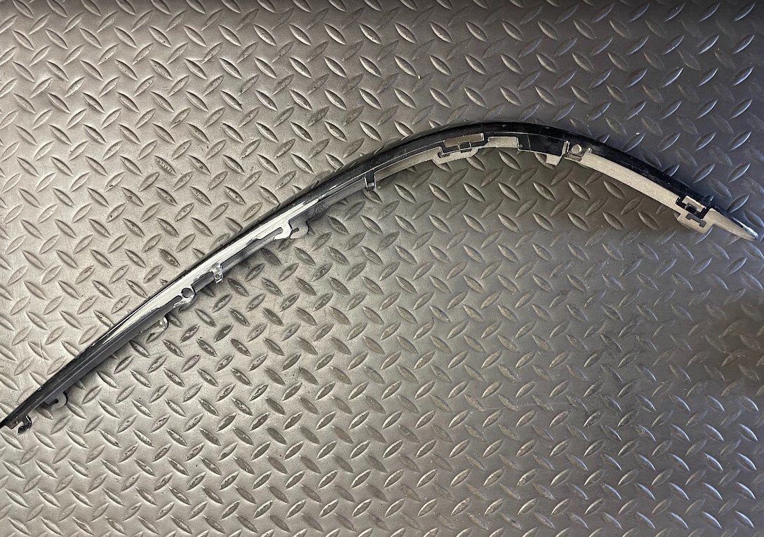 Mercedes-Benz LH Front Bumper Molding- 211-885-05-21 -For Mercedes-Benz E Class