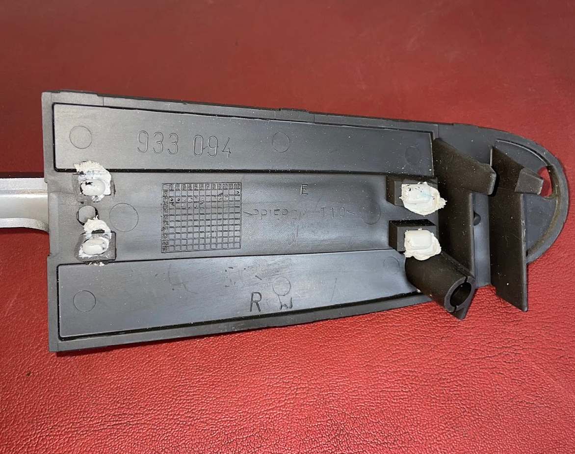 Mercedes-Benz Front Bumper Joint Cover - 209-885-00-22 - For CLK320 & More