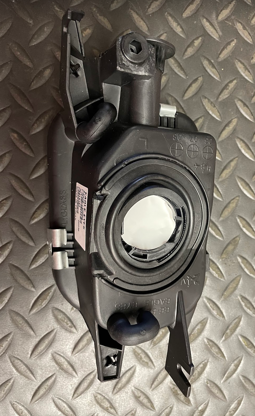 Eagle Eyes Left Fog Light Assy - BZ072-U000L - For Mercedes C240 & More