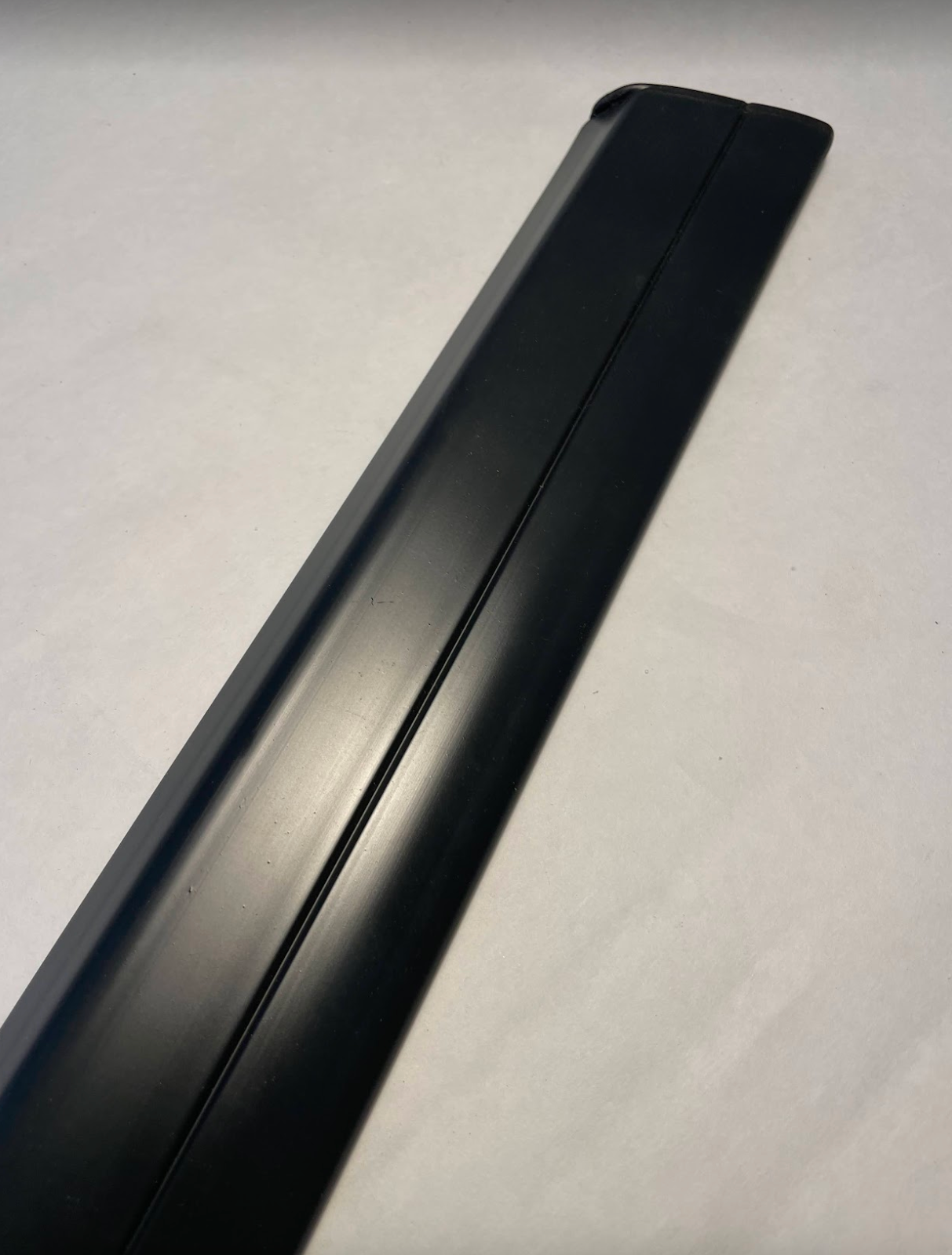 ZGL Rear Door RH Molding - 201-690-28-62 - For Mercedes-Benz 190E & 190D 84-86